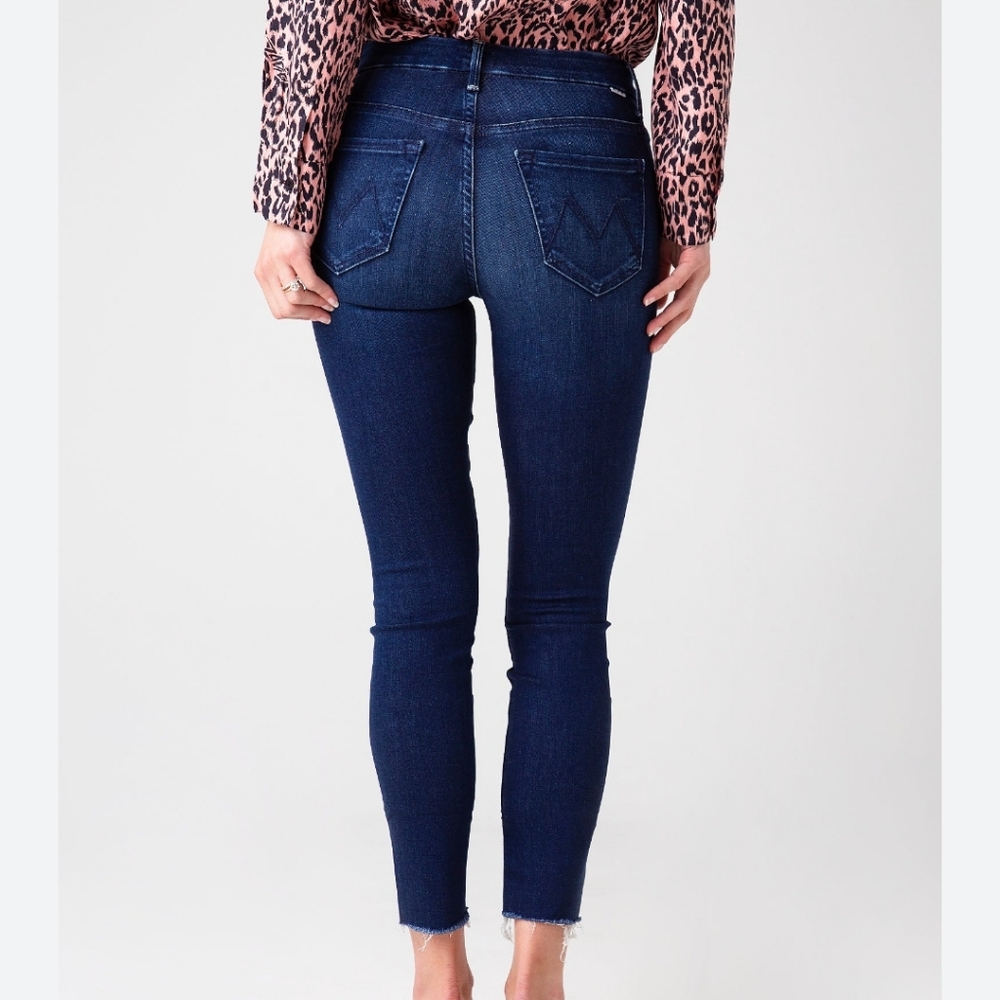 Mother jeans high waisted looker  ankle fray wash size 24